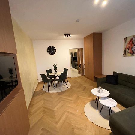 וינה Deluxe Apartment Favoriten מראה חיצוני תמונה